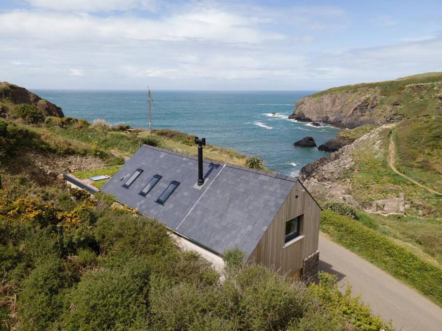 Cliff-Top Cottage On Coast Path W/Panoramic Views Trevine ภายนอก รูปภาพ